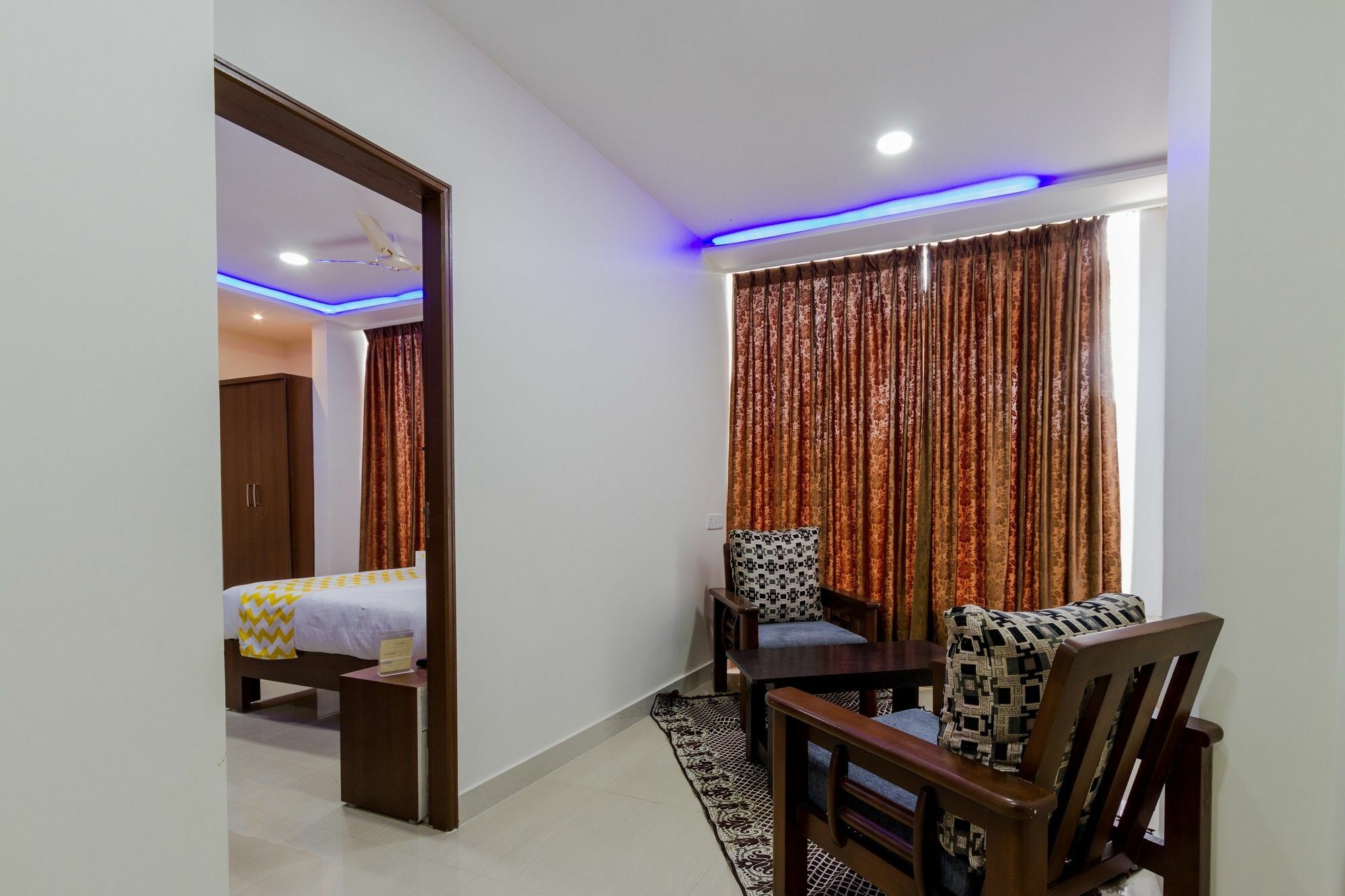 Ring View Hotels - Hebbal Bangalore Bagian luar foto