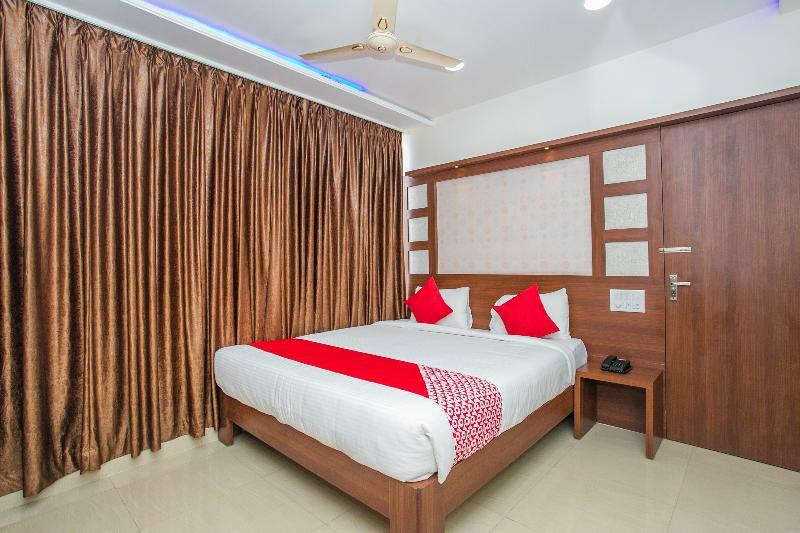 Ring View Hotels - Hebbal Bangalore Bagian luar foto