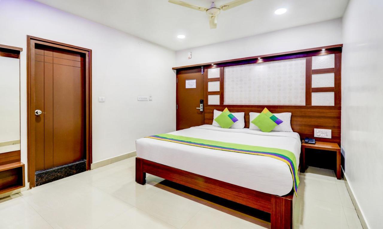 Ring View Hotels - Hebbal Bangalore Bagian luar foto