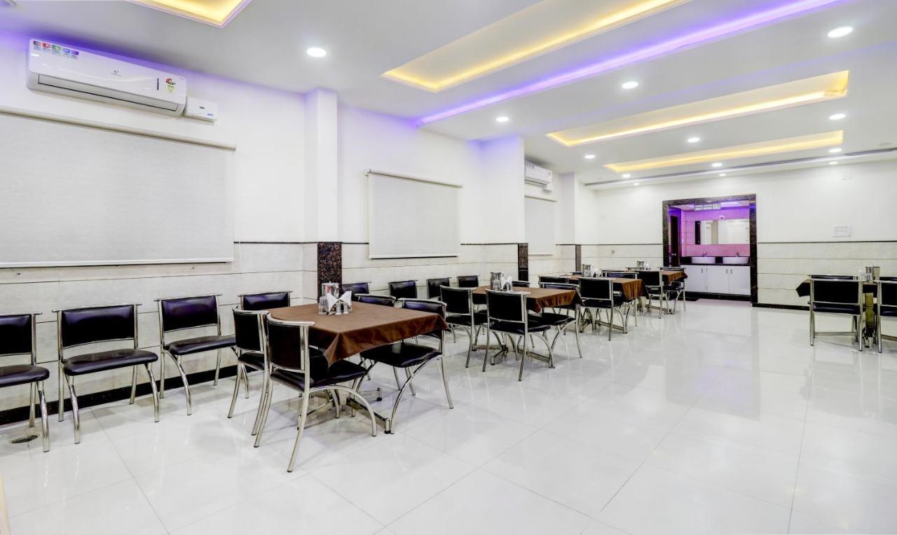 Ring View Hotels - Hebbal Bangalore Bagian luar foto